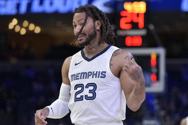 利拉德35分米德尔顿23+10 雄鹿力克步行者1-0