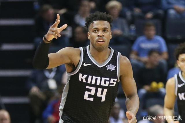 维金斯27分库里23分 勇士擒老鹰继续领跑西部